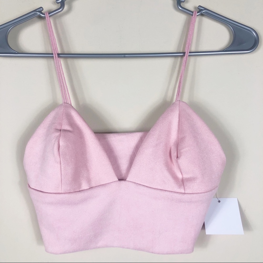 ✨SOLD✨ NWT Blush Pink Faux Suede Cropped Tank Top - Picture 2 of 6